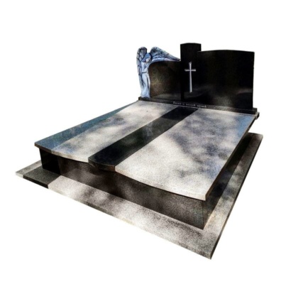 grobowiec z rzeźbą