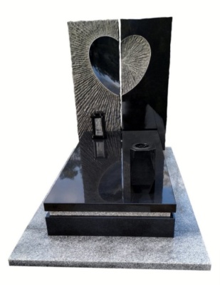 Nagrobek z sercem z granitu Szwed i Strzelin