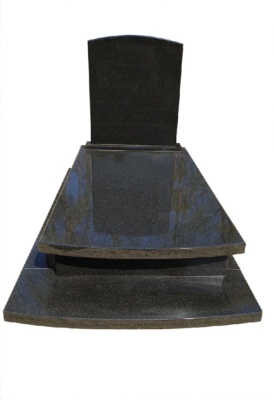 Pojedynczy nagrobek z granitu Belfast