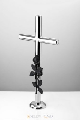 prosty krzyż stojący z różą z brązu 437