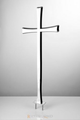 stalowoczarny krzyż stojący 431
