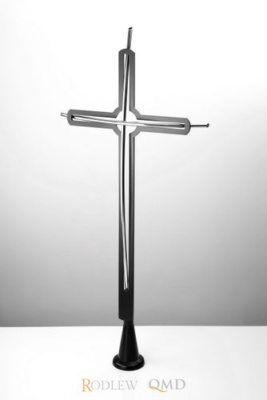 wygięty krzyż stojący 439